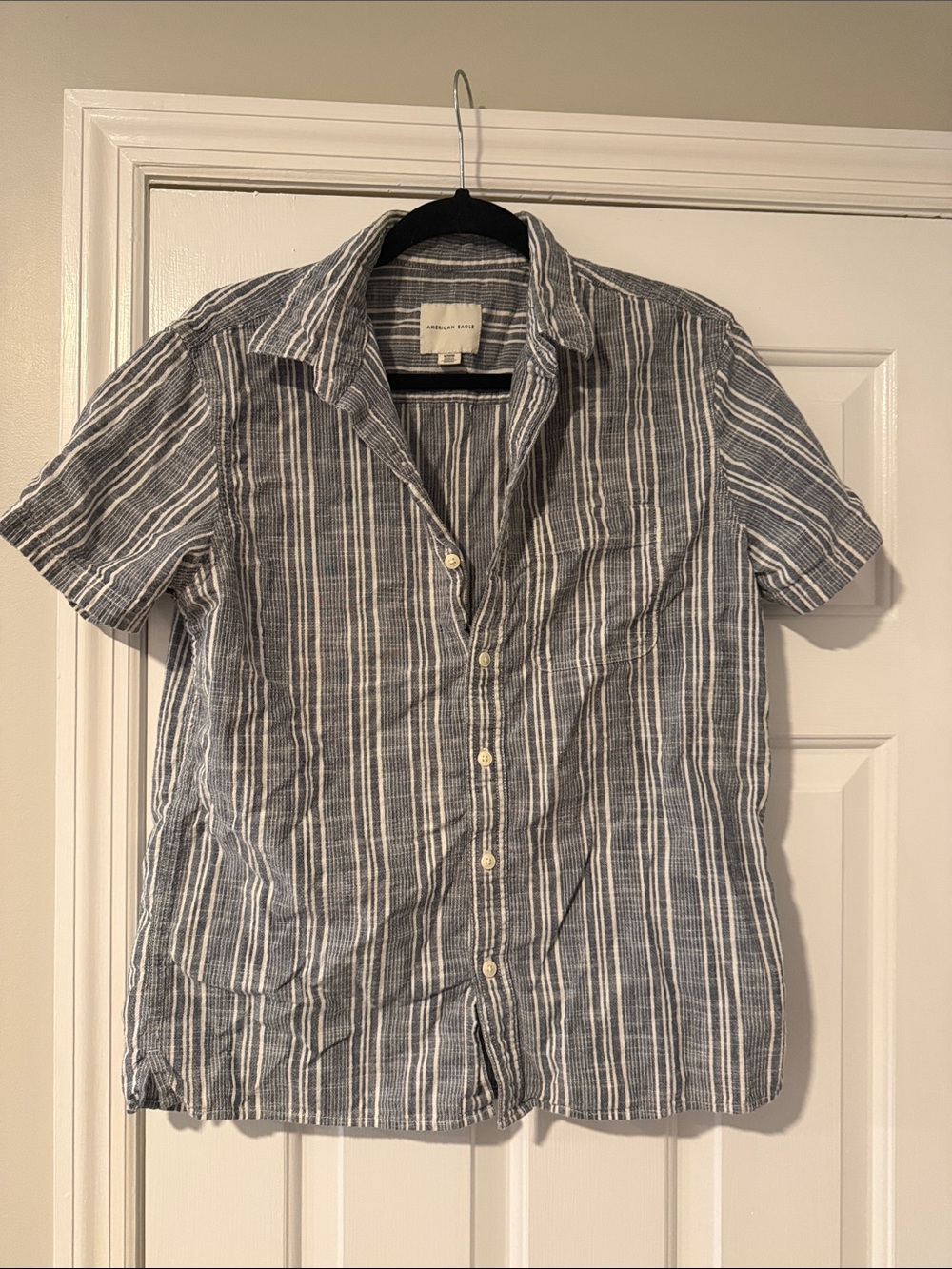 American Eagle Outfitters Blue & White Striped Button-Down Shirt